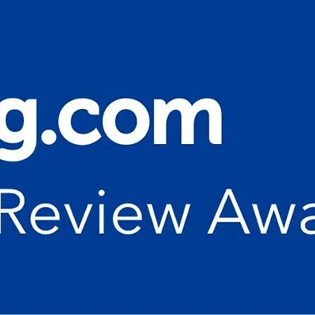 Sylvia Beim Waldrand *